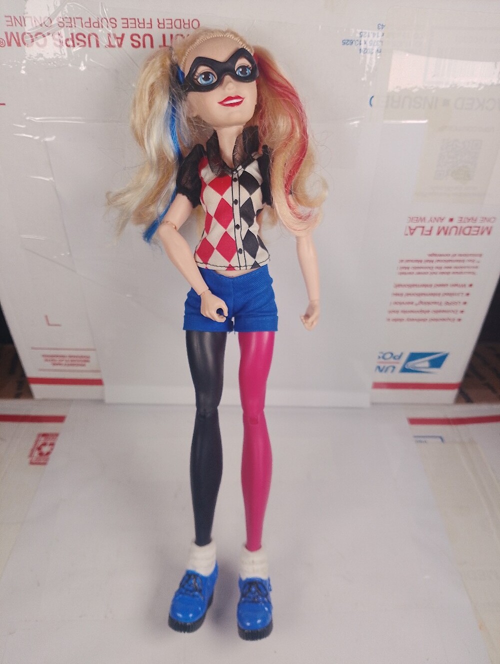 Mattel DC Super Hero Girls Harley Quinn 12” Fashion Doll Articulated 2015